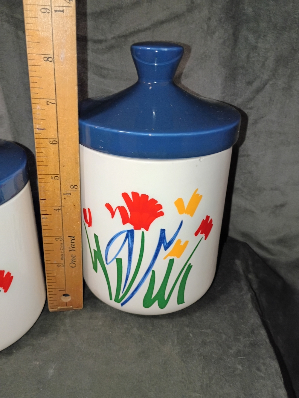 Vintage Set Of 3 Tulip Ceramic Canisters - Picture 12 of 12